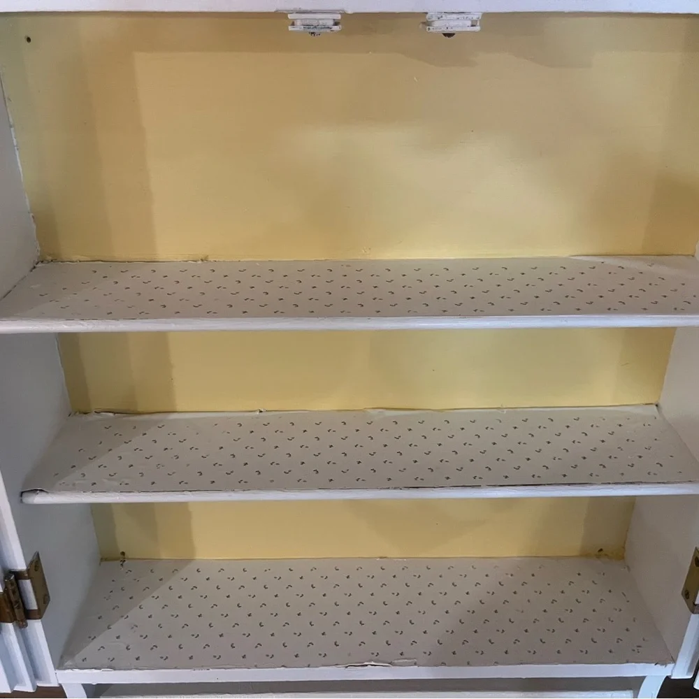 Vintage Wall Mount Spice Rack w Brass Hardware - Picture 6 of 15